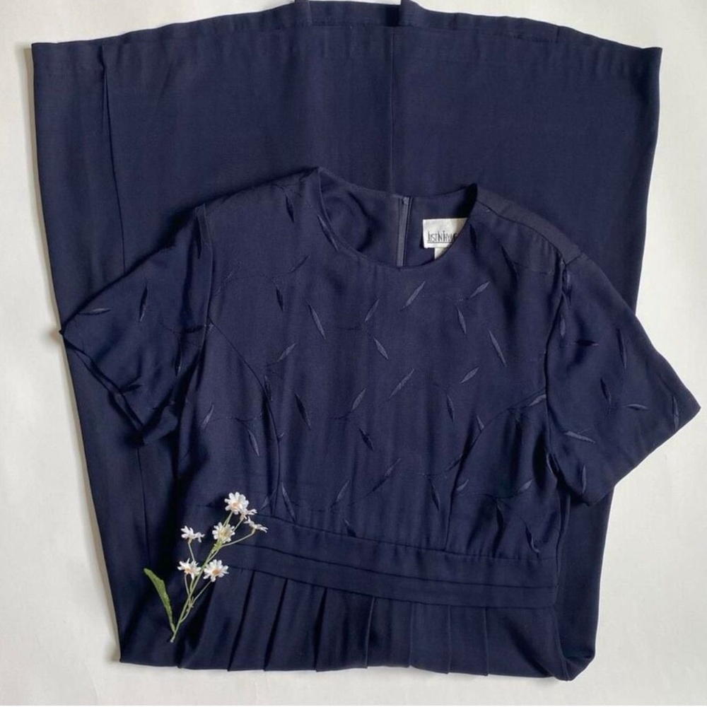 Navy Just in Thyme vintage 90s dress w/embroidered leaves